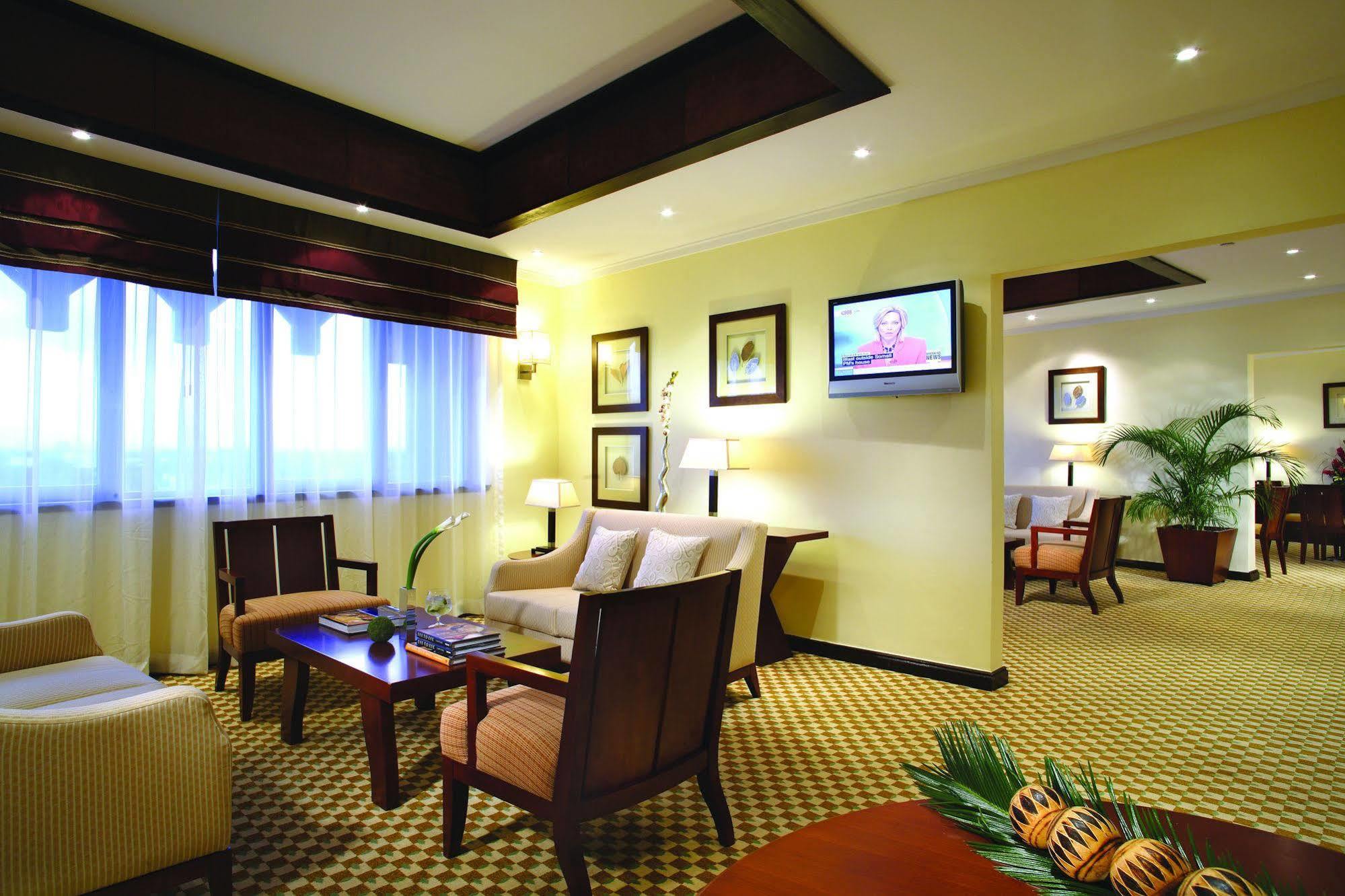 Serena Hotel 5*
